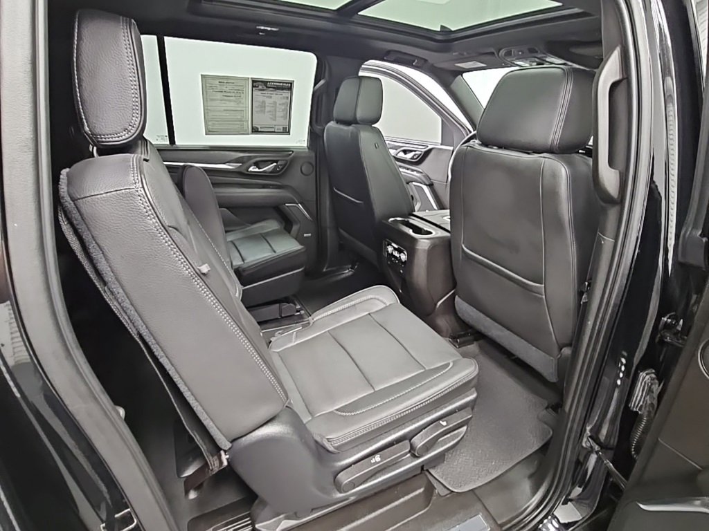 Used 2021 GMC Yukon XL Denali w/ Denali Premium Package image 42
