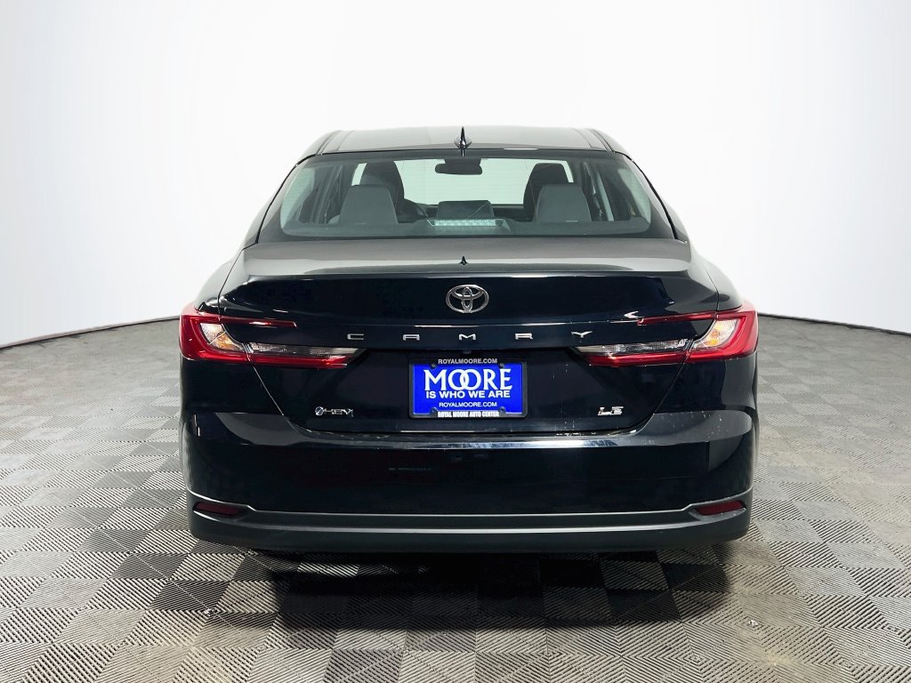 Used 2025 Toyota Camry LE FWD image 6