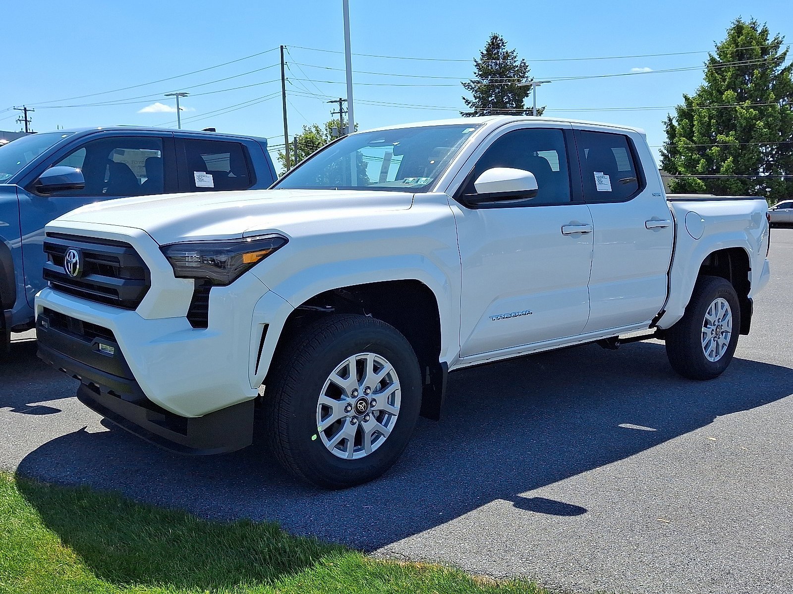 New 2026 Toyota Tacoma SR5 RWD image 3