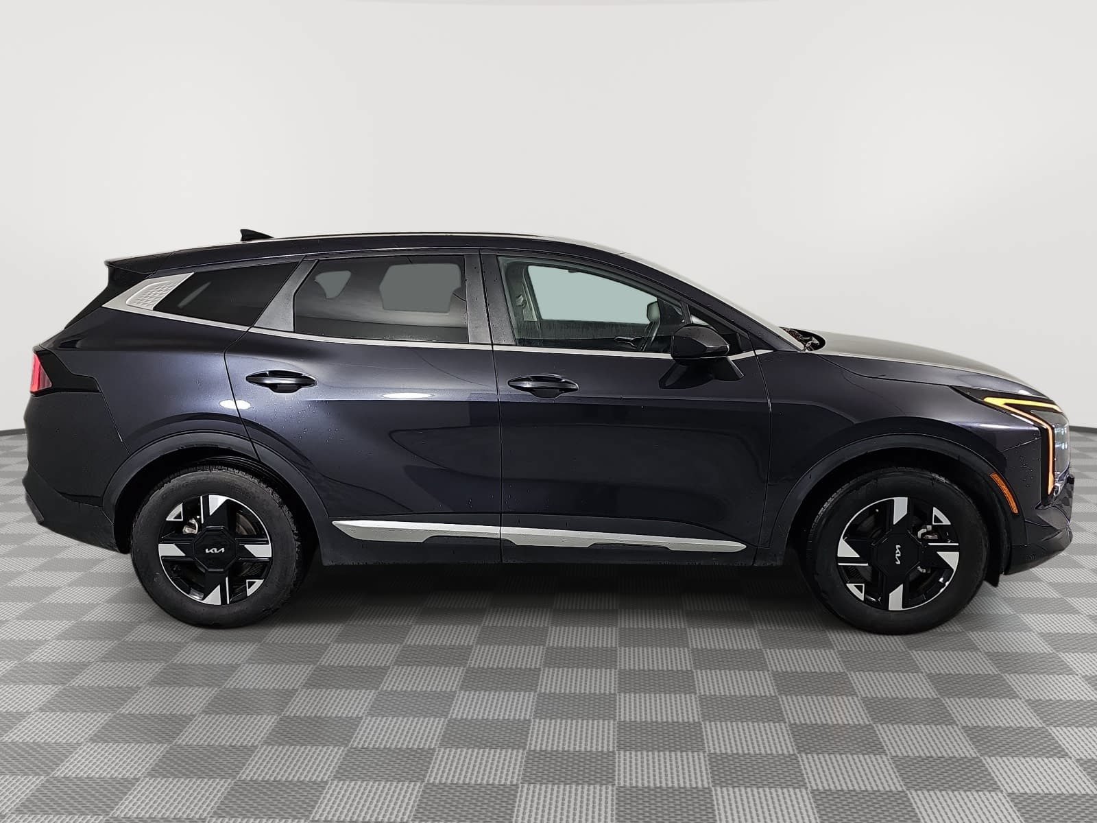 Used 2026 Kia Sportage LX FWD image 9