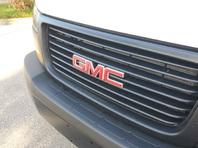 New 2026 GMC Savana 3500 w/ Power Convenience Package RWD image 8
