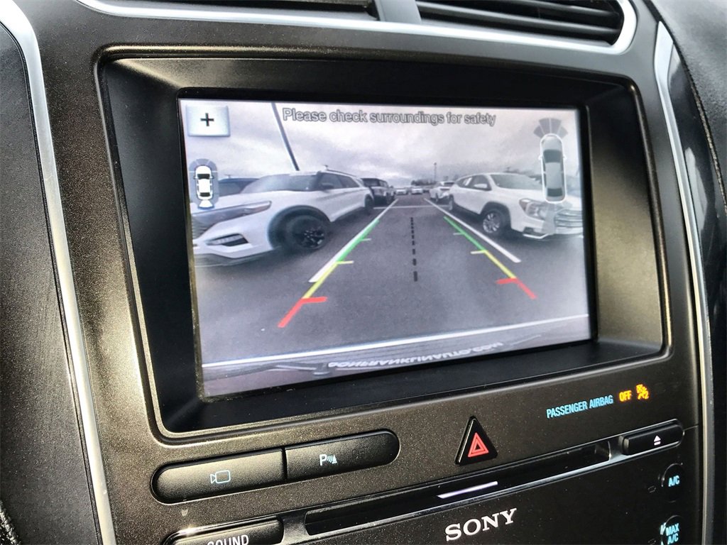 Used 2018 Ford Explorer Limited image 17