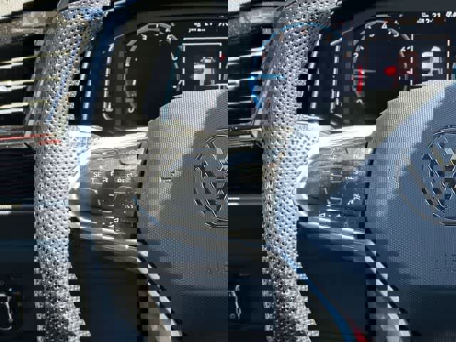 Used 2024 Volkswagen Jetta GLI 40th Anniversary Edition image 8