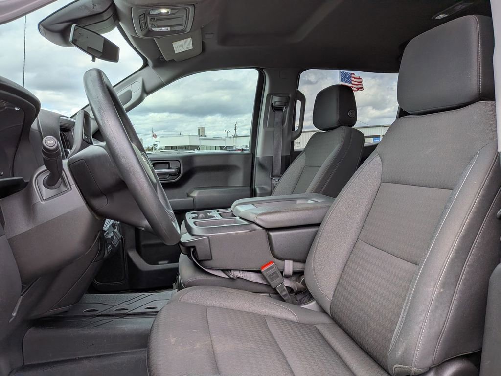 Used 2024 Chevrolet Silverado 1500 Custom image 14