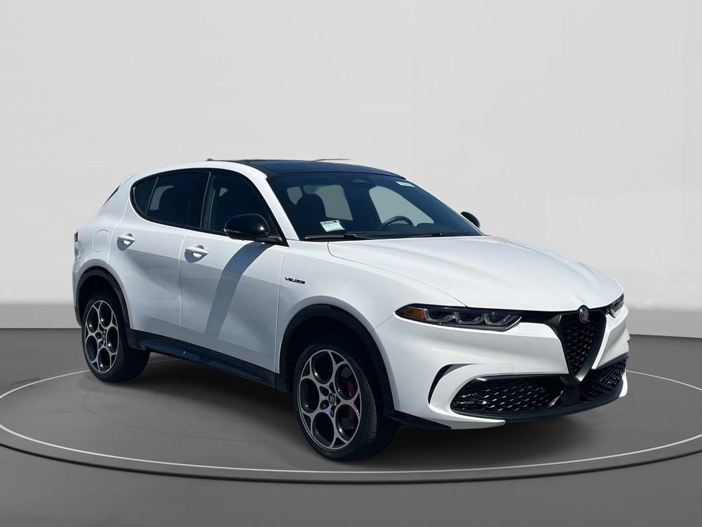 Used 2025 Alfa Romeo Tonale w/ Premium Package AWD/4WD video 1