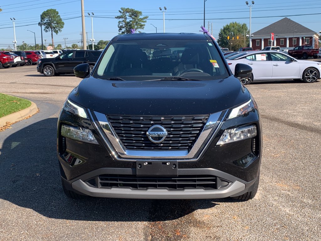Used 2021 Nissan Rogue SV AWD/4WD image 3