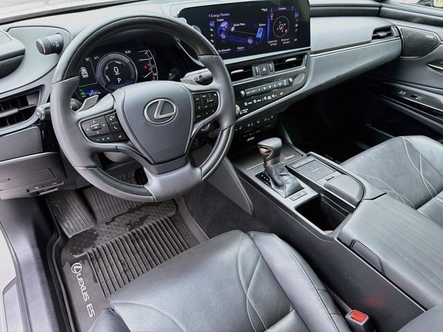 Used 2022 Lexus ES 300h w/ Accessory Package 2 FWD image 9