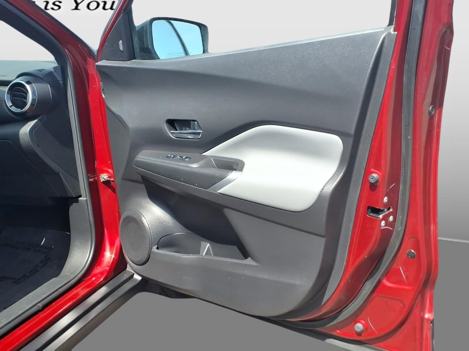 Certified 2023 Nissan Kicks SR w/ SR Premium Package FWD image 12