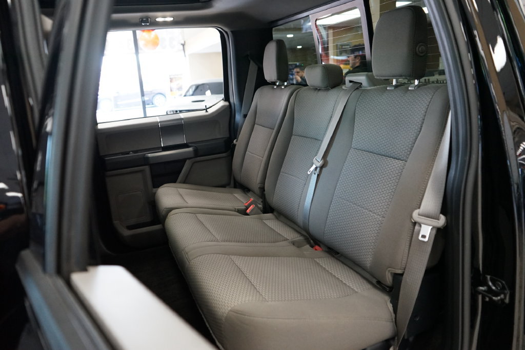 Used 2018 Ford F150 XLT w/ Equipment Group 302A Luxury AWD/4WD image 46