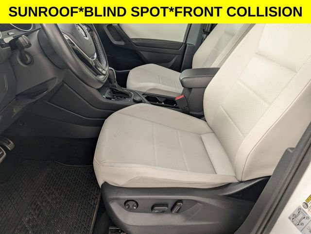 Used 2021 Volkswagen Tiguan SE R-Line w/ 3rd Row Seat Package image 14