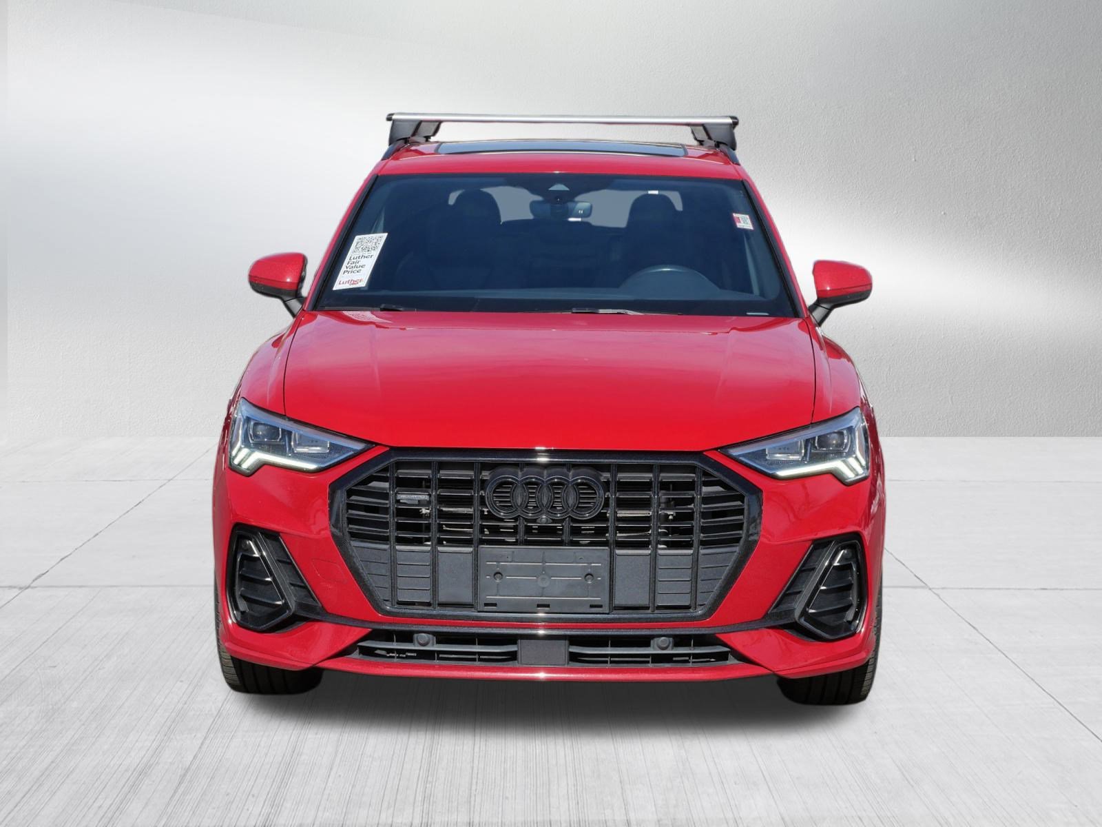 Used 2023 Audi Q3 2.0T Premium Plus w/ Premium Plus Package image 2