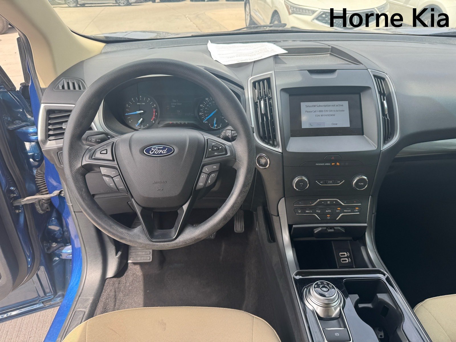 Used 2020 Ford Edge SE FWD image 15