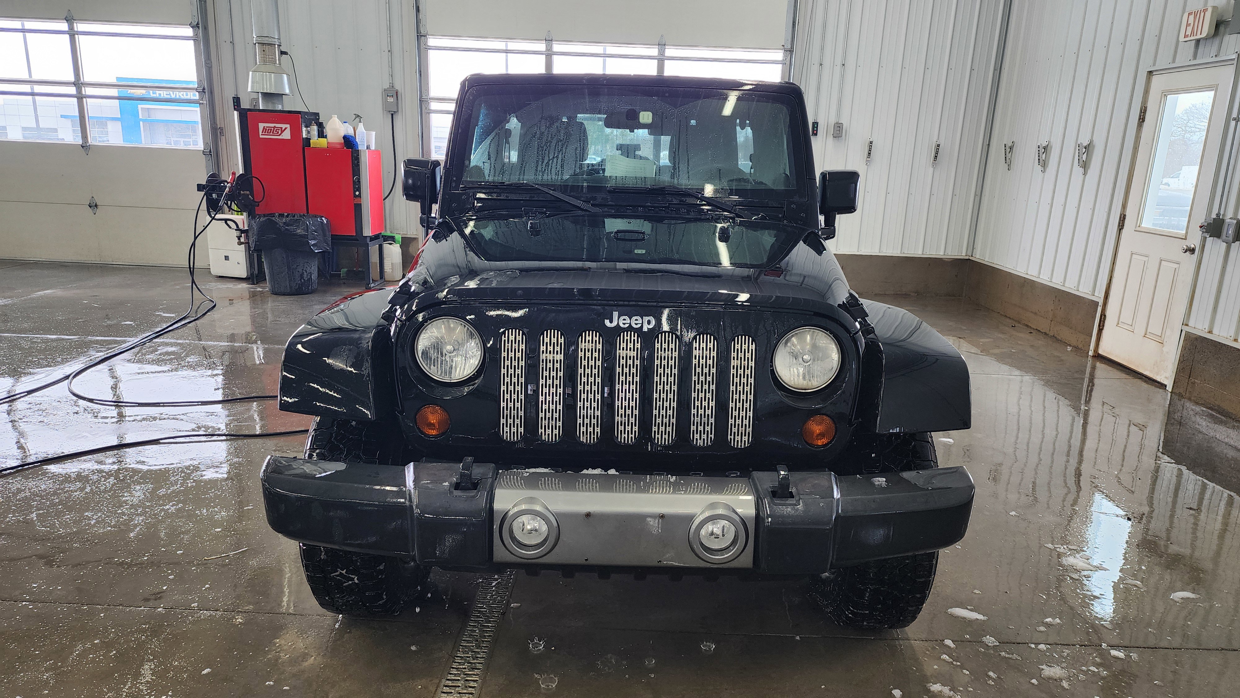 Used 2011 Jeep Wrangler Mojave image 2