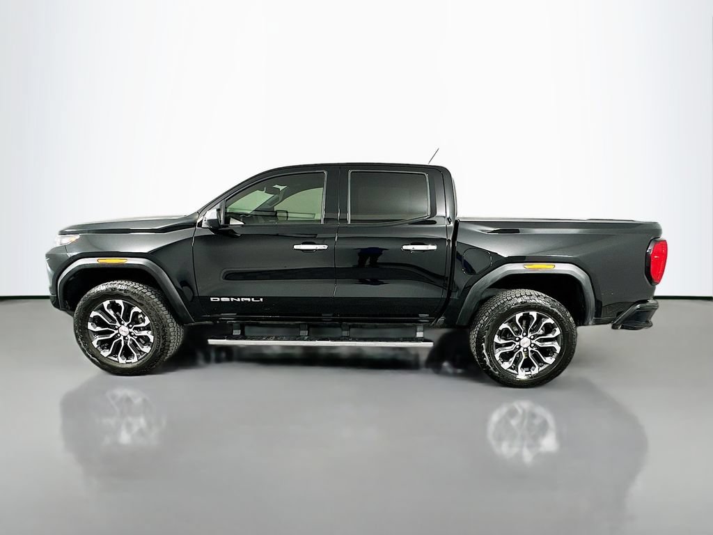 Used 2025 GMC Canyon Denali AWD/4WD image 11
