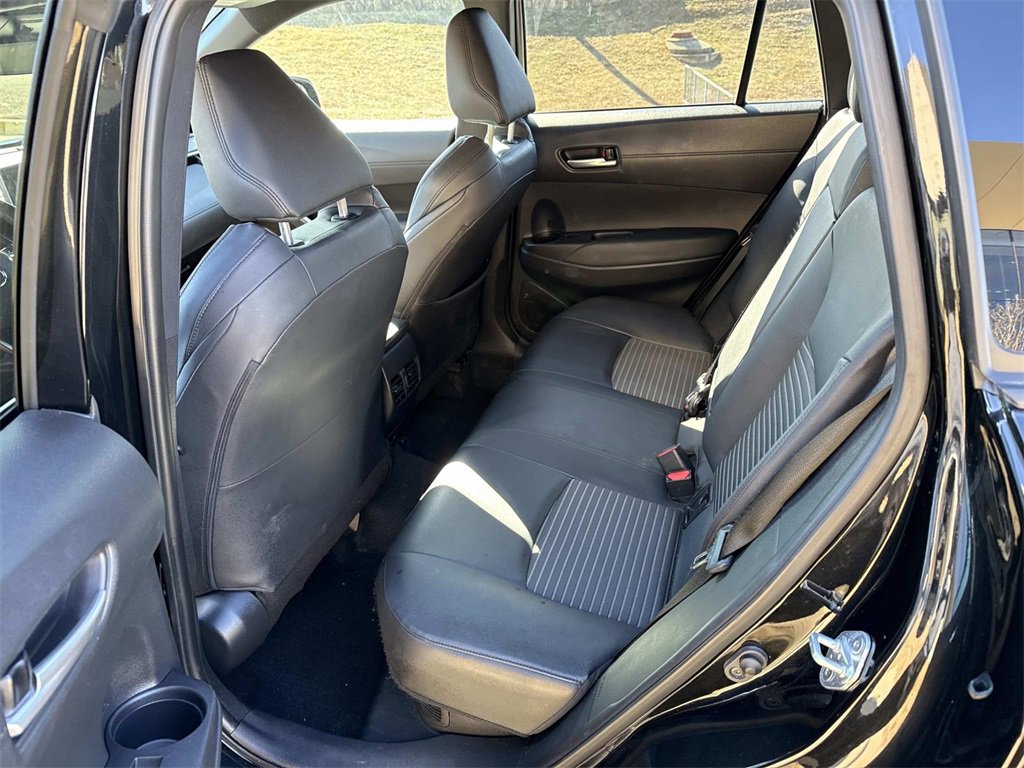 Used 2023 Toyota Corolla Cross XSE w/ Convenience Package image 19