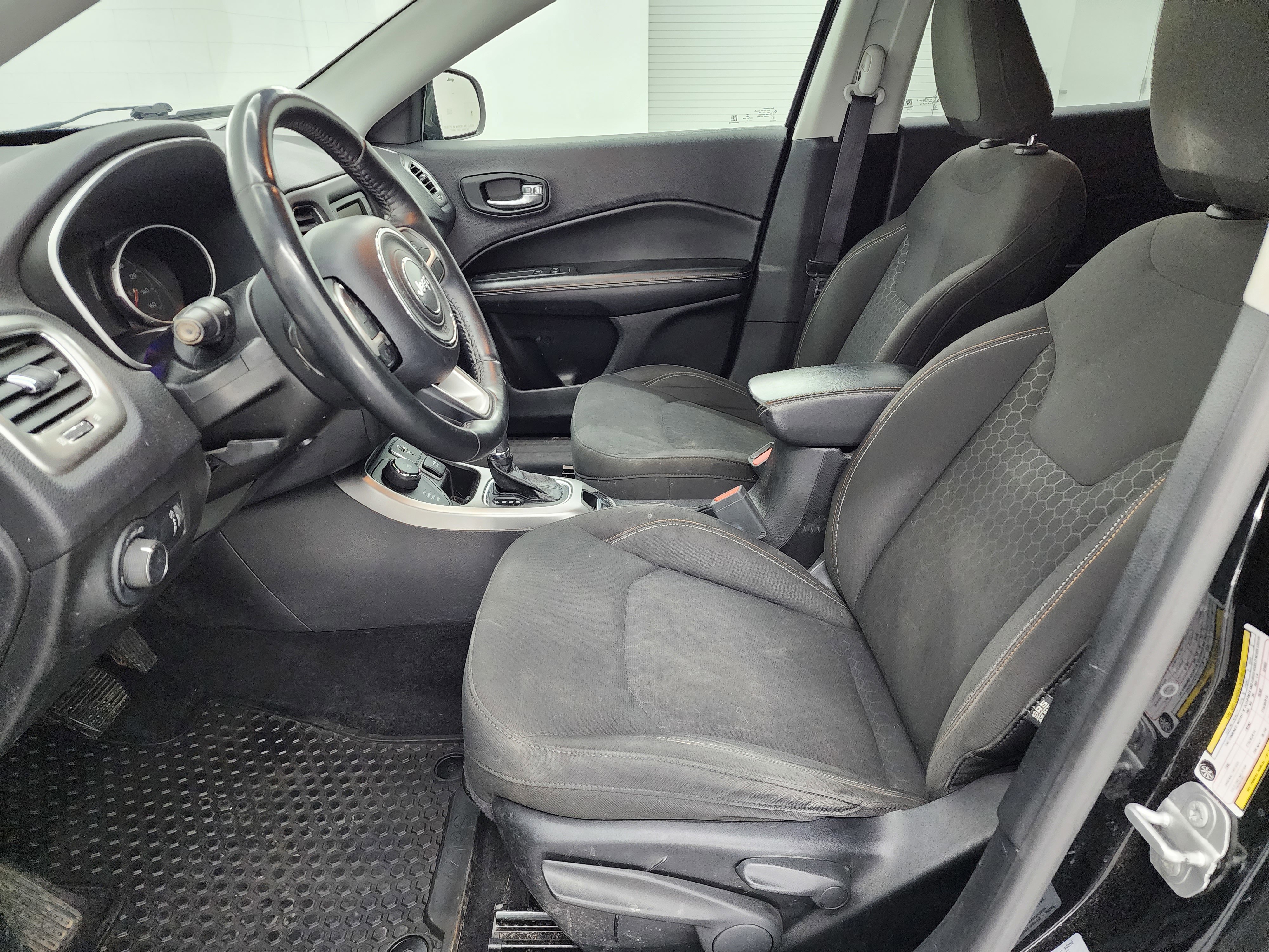 Used 2017 Jeep Compass Sport w/ Cold Weather Group image 8