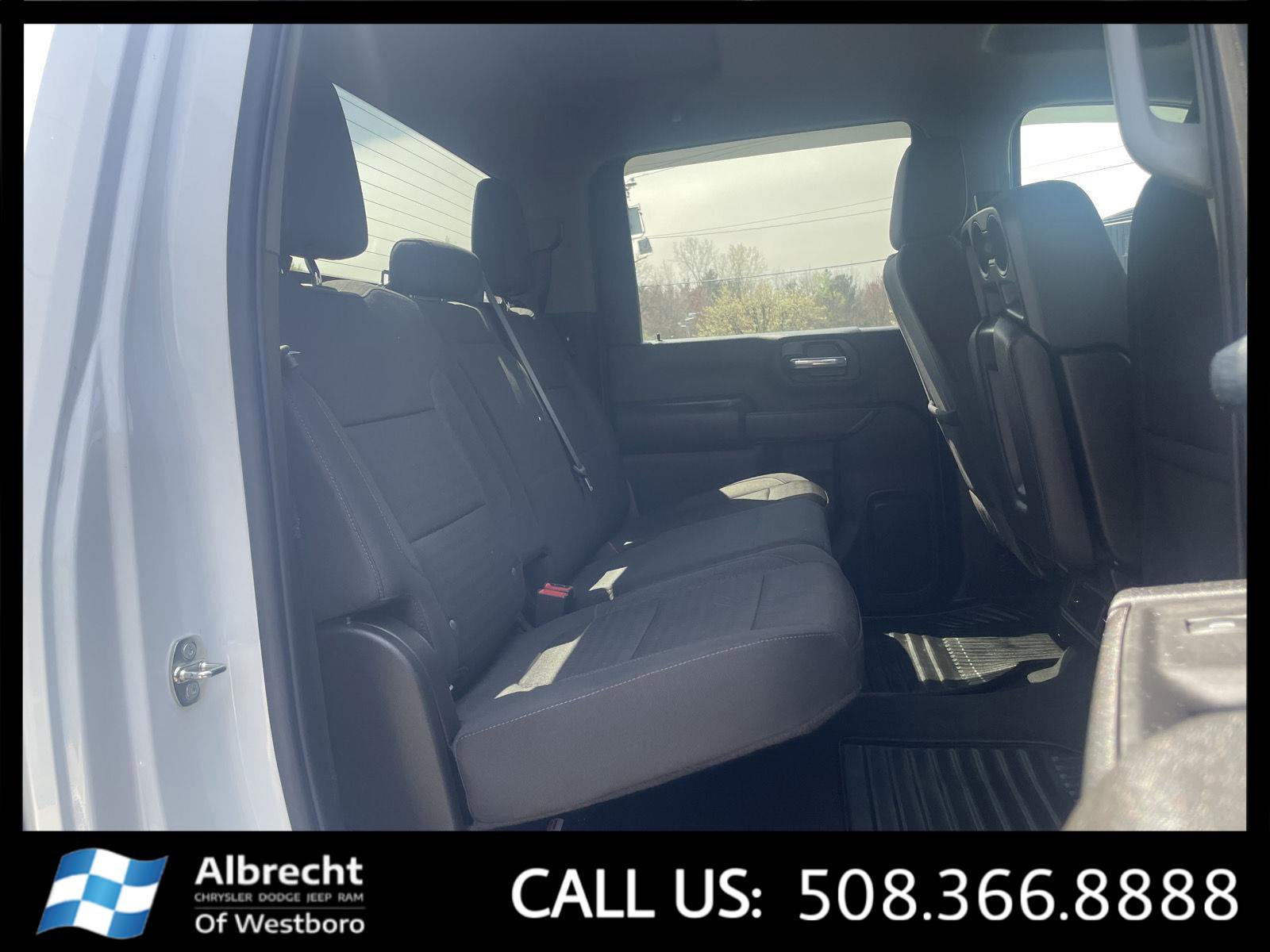 Used 2023 Chevrolet Silverado 2500 Custom w/ Custom Value Package image 16