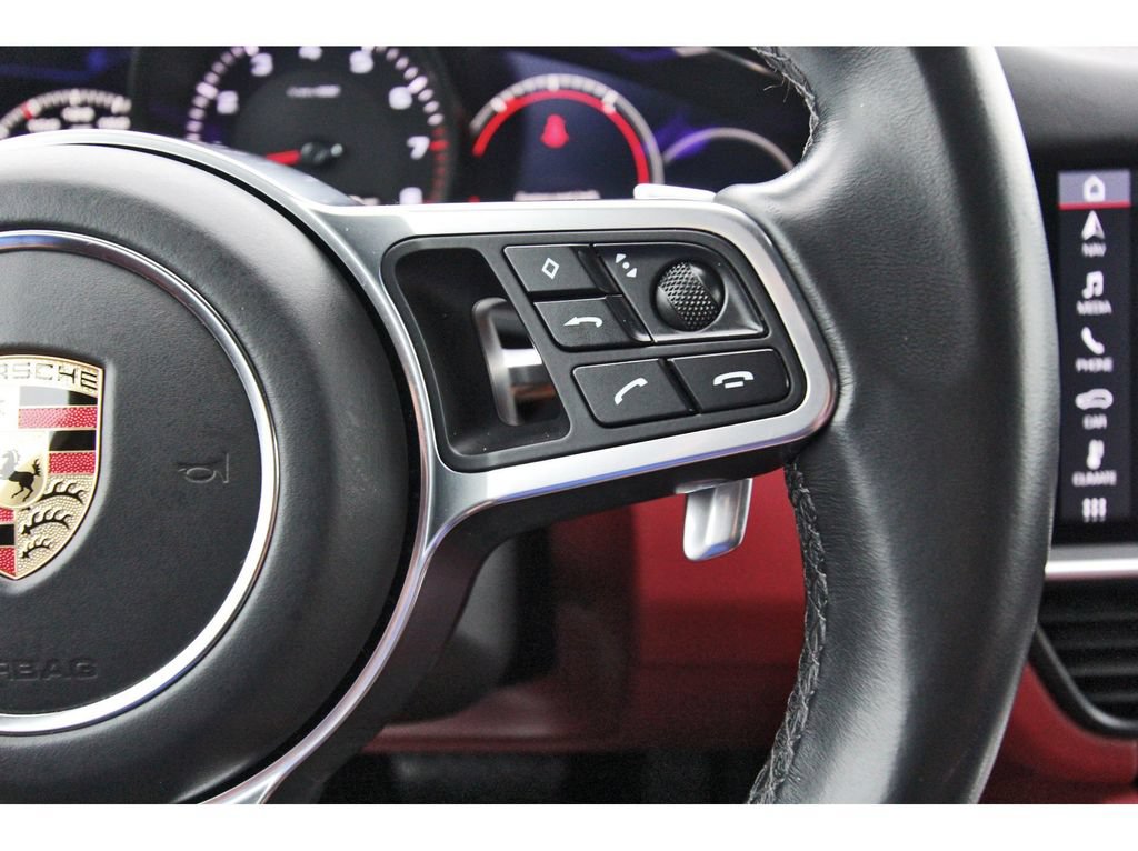 Used 2021 Porsche Cayenne AWD/4WD image 16