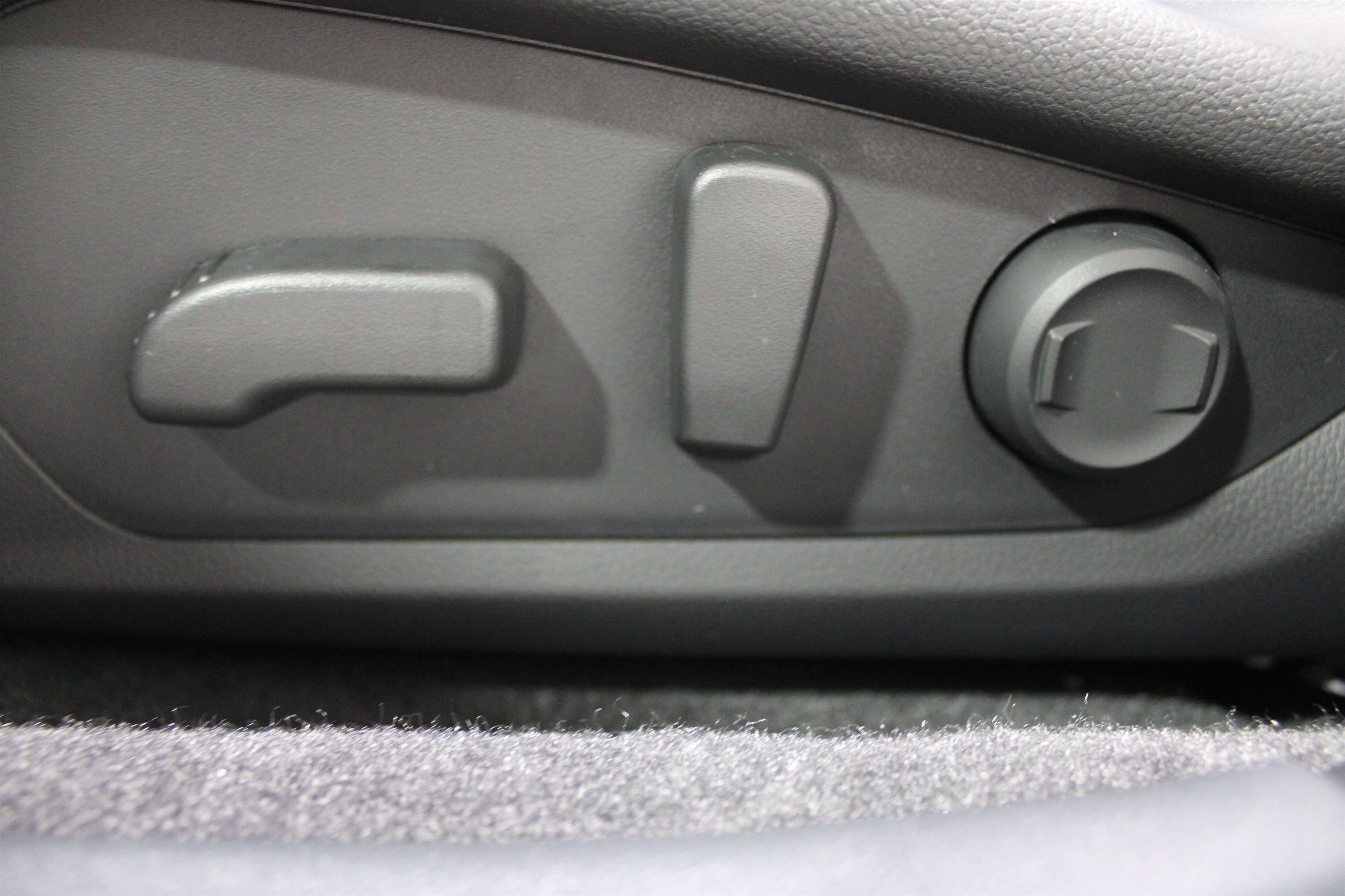 New 2026 Subaru Crosstrek 2.0i Premium image 4