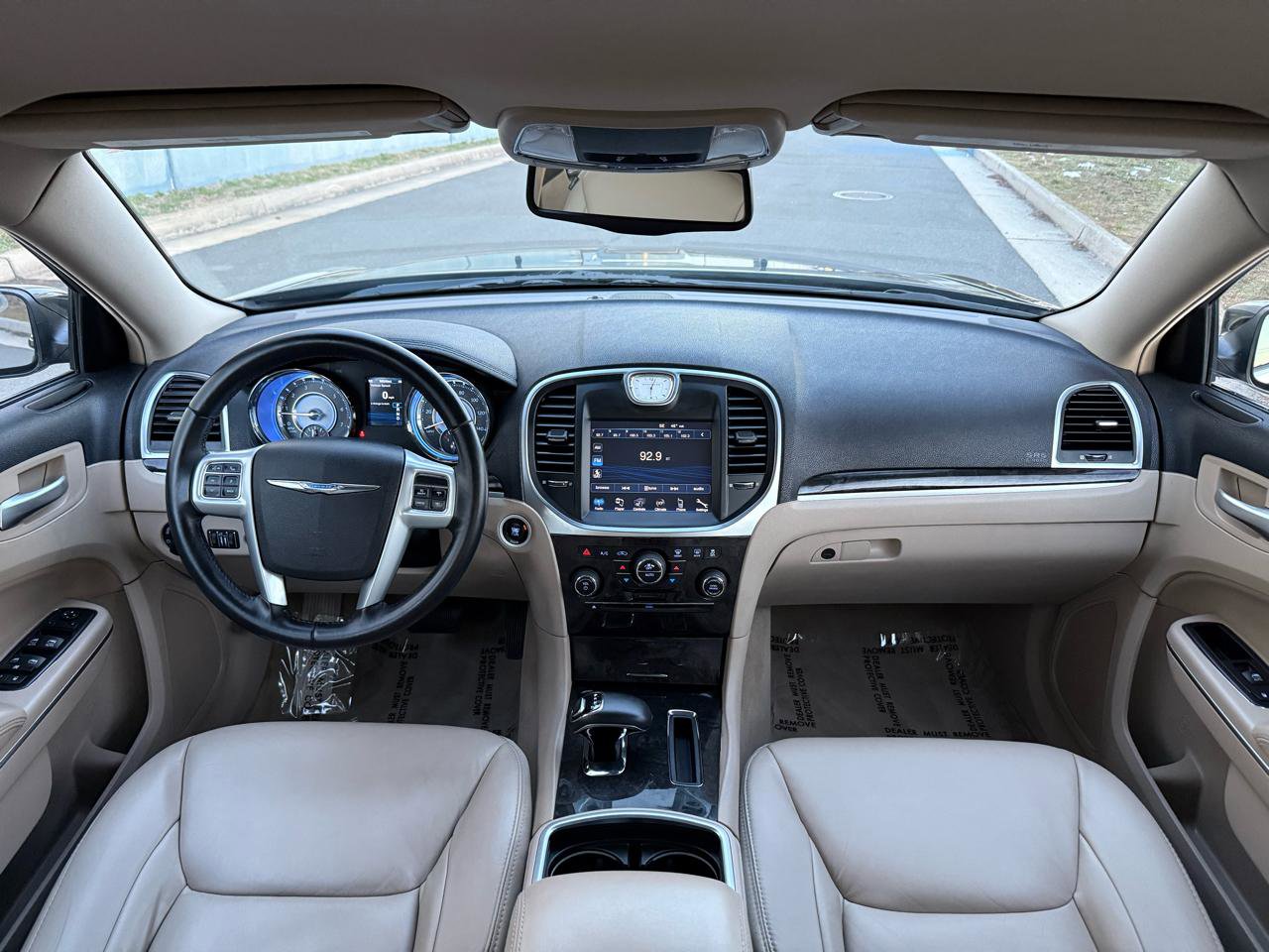 Used 2014 Chrysler 300 image 5