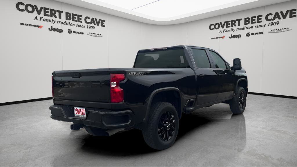 Used 2025 Chevrolet Silverado 2500 Custom w/ Custom Value Package image 9