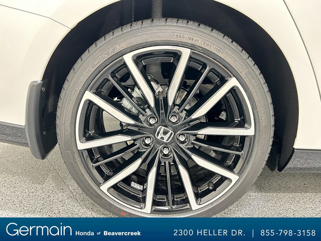 New 2025 Honda Accord Touring image 9