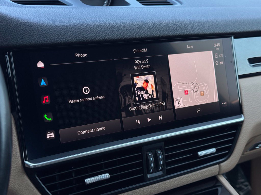 Certified 2023 Porsche Cayenne AWD/4WD image 21