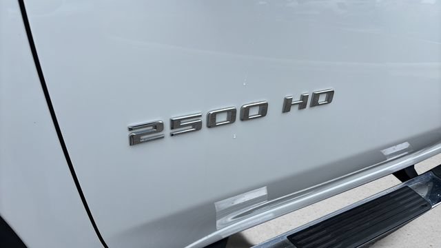 Used 2022 Chevrolet Silverado 2500 LT w/ Convenience Package RWD image 38