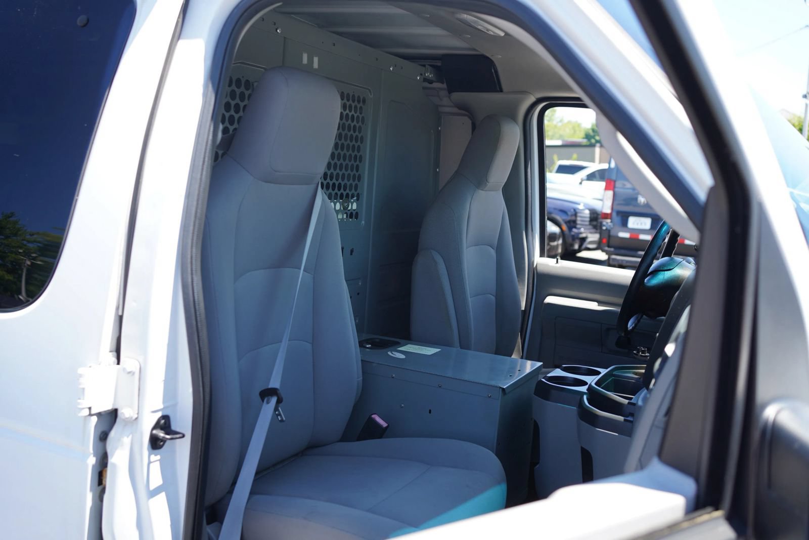 Used 2011 Ford E-250 and Econoline 250 w/ PWR Group RWD image 21