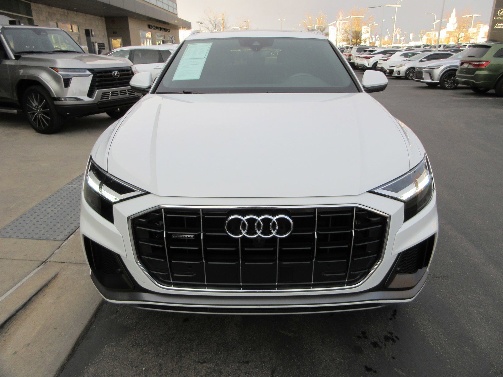 Used 2020 Audi Q8 Premium Plus image 16