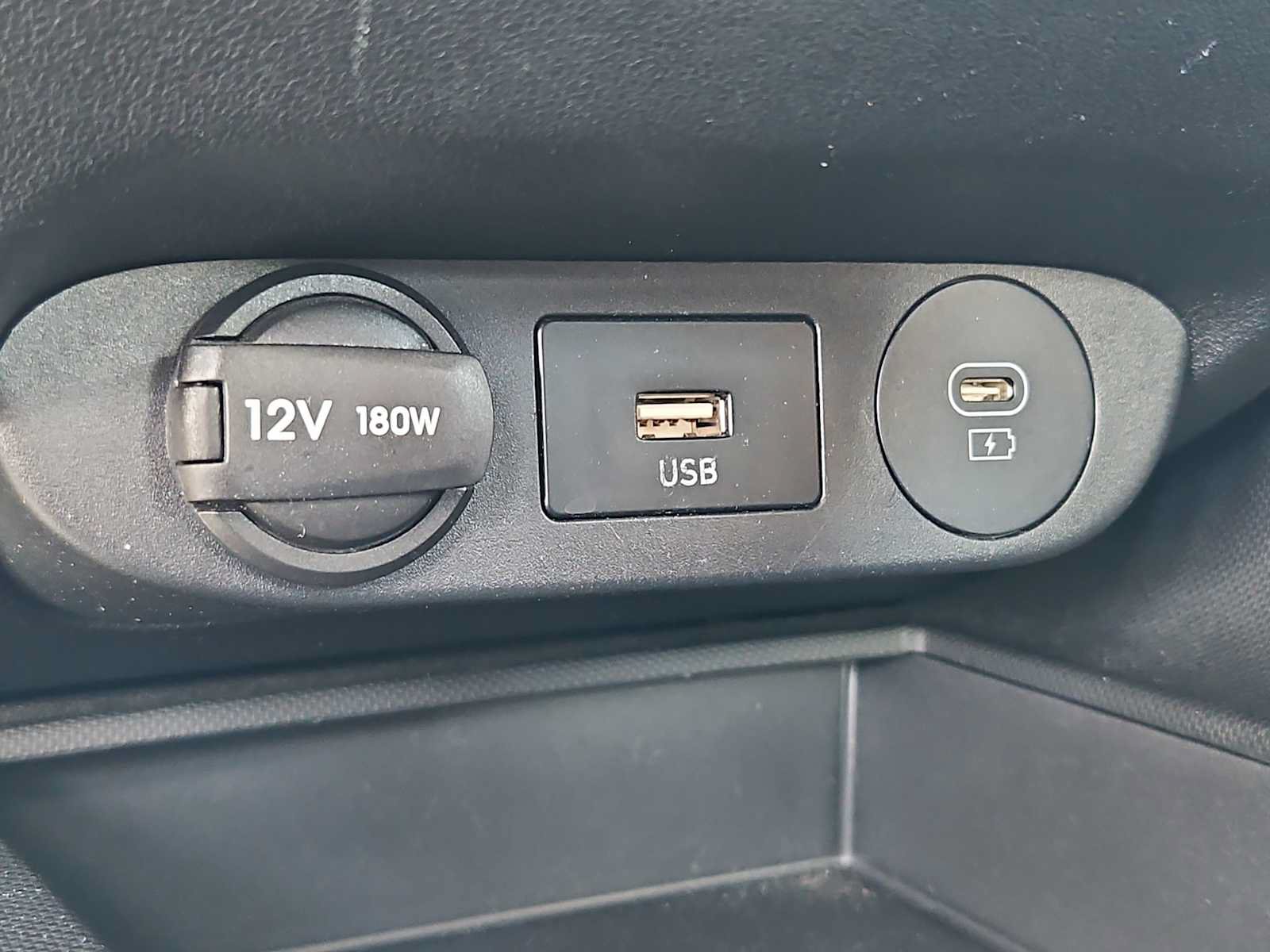 Certified 2024 Hyundai Elantra SEL FWD image 31