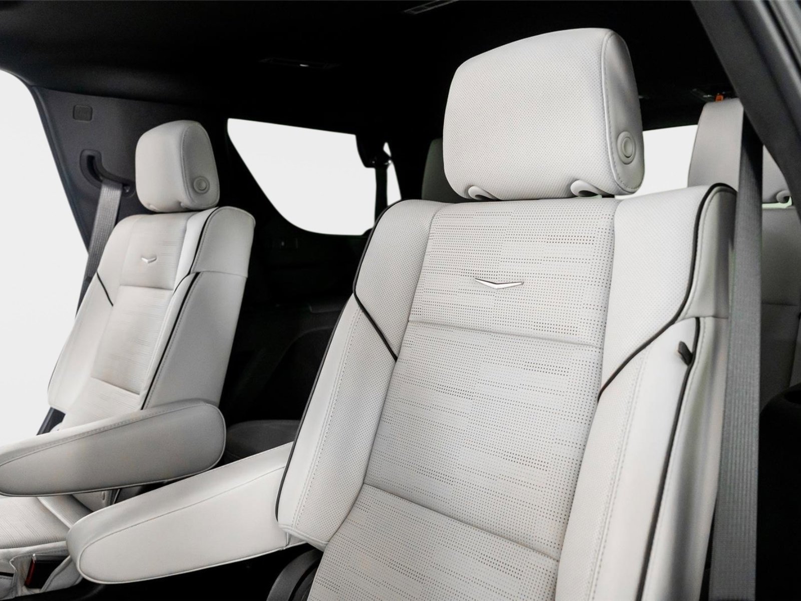 Used 2026 Cadillac Escalade Sport w/ LPO, Floor Liner Package image 43