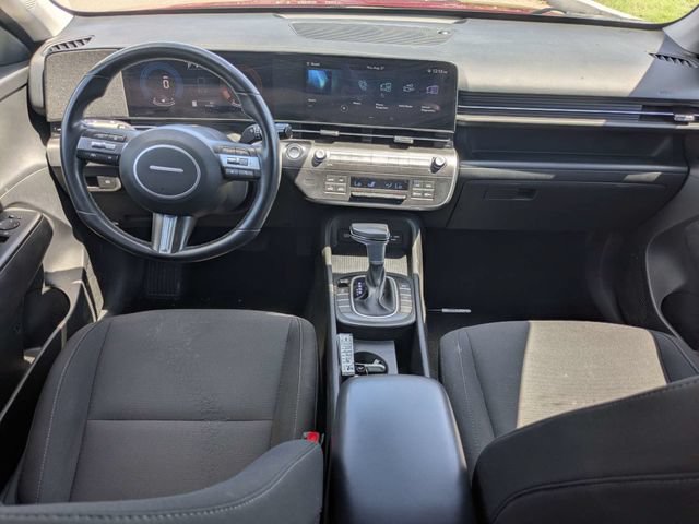 Used 2025 Hyundai Kona SEL AWD/4WD image 14