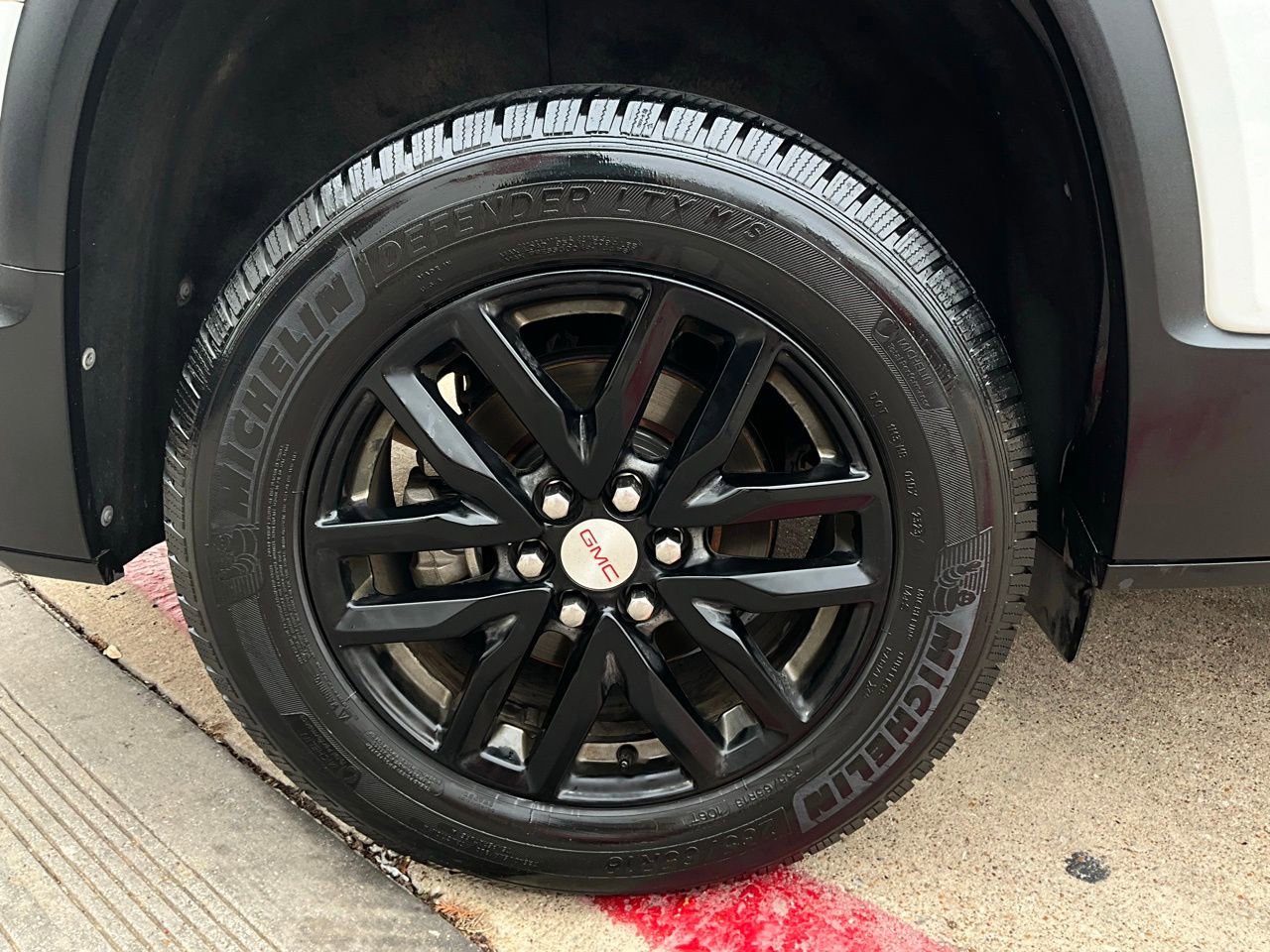 Used 2018 GMC Acadia SLT image 9