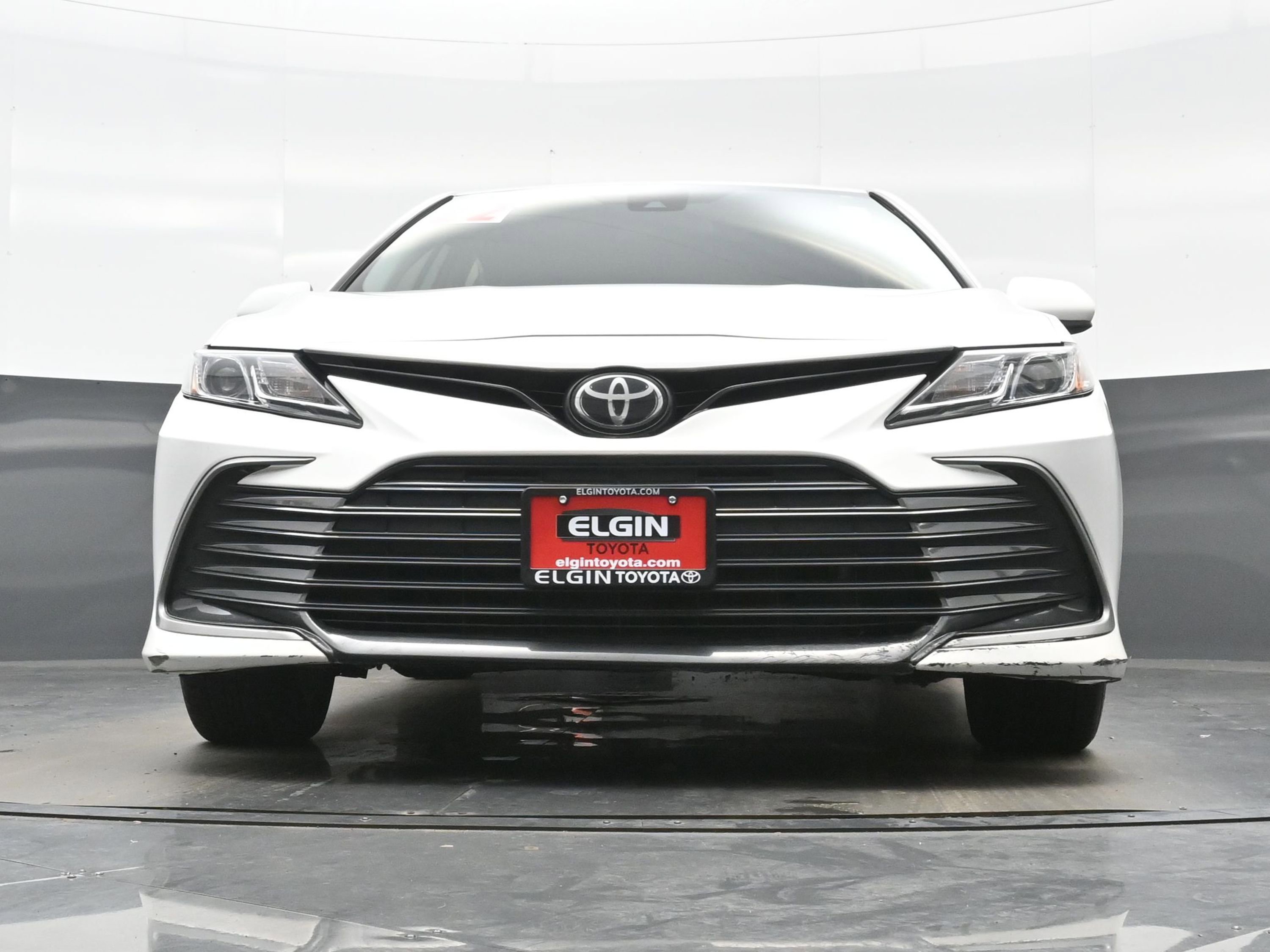 Used 2022 Toyota Camry LE FWD image 26