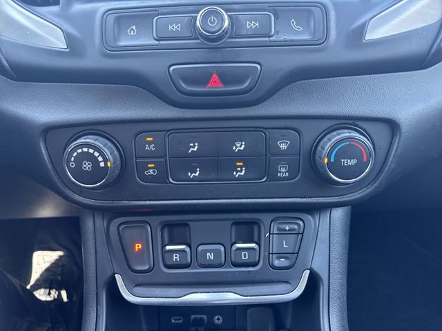 Used 2019 GMC Terrain SLE image 33