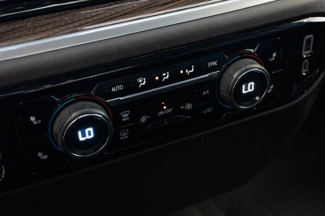 Used 2025 Chevrolet Silverado 2500 LT image 29