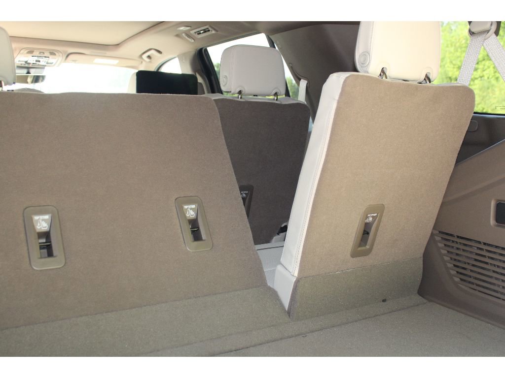 New 2026 GMC Yukon Denali w/ Denali Reserve Package image 13