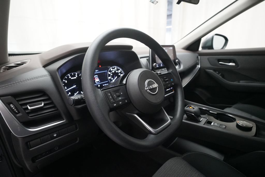 Certified 2023 Nissan Rogue SV image 8