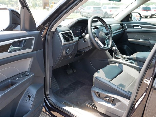 Certified 2022 Volkswagen Atlas SE image 12