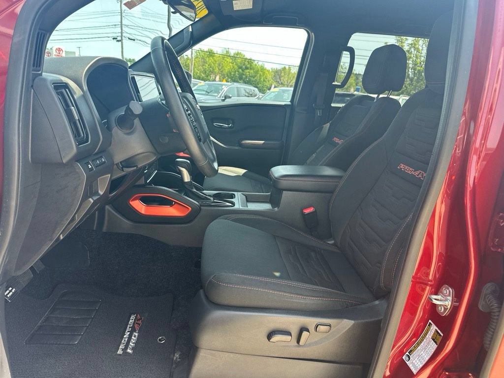 Used 2025 Nissan Frontier PRO-4X AWD/4WD image 14