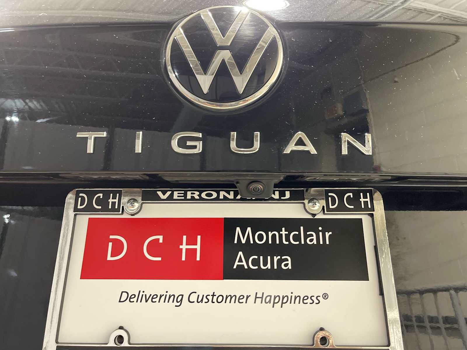 Used 2022 Volkswagen Tiguan SEL R-Line AWD/4WD image 7