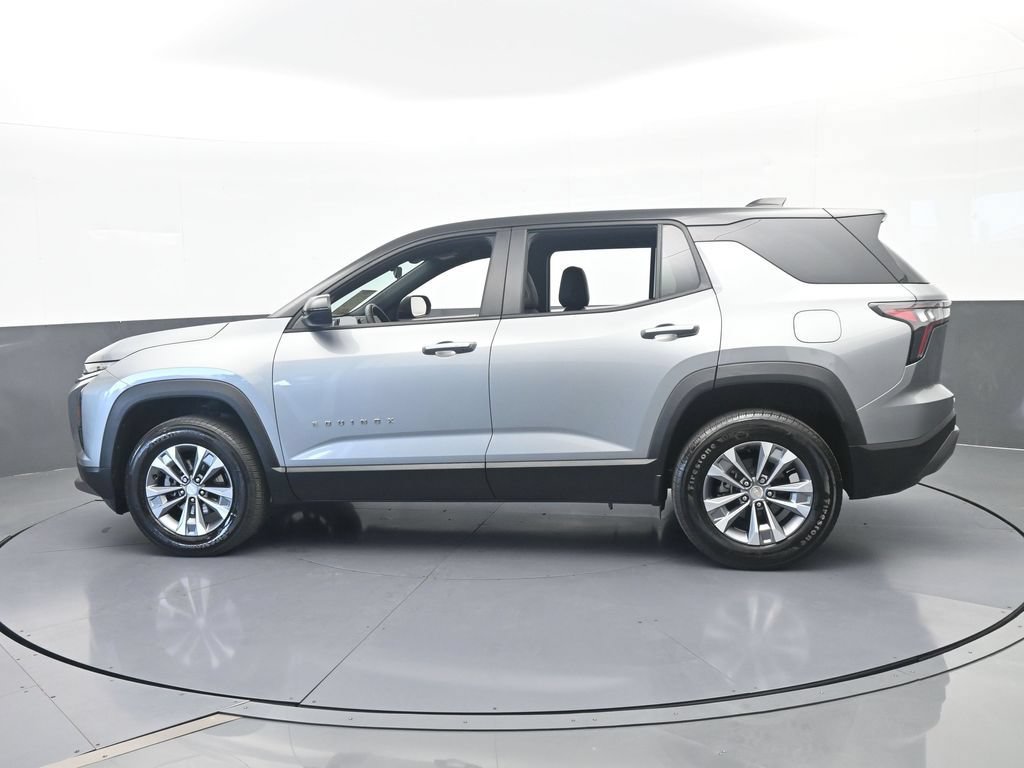 Used 2025 Chevrolet Equinox LT FWD image 3
