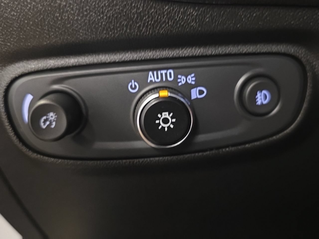 Used 2021 Chevrolet Equinox LT FWD image 30