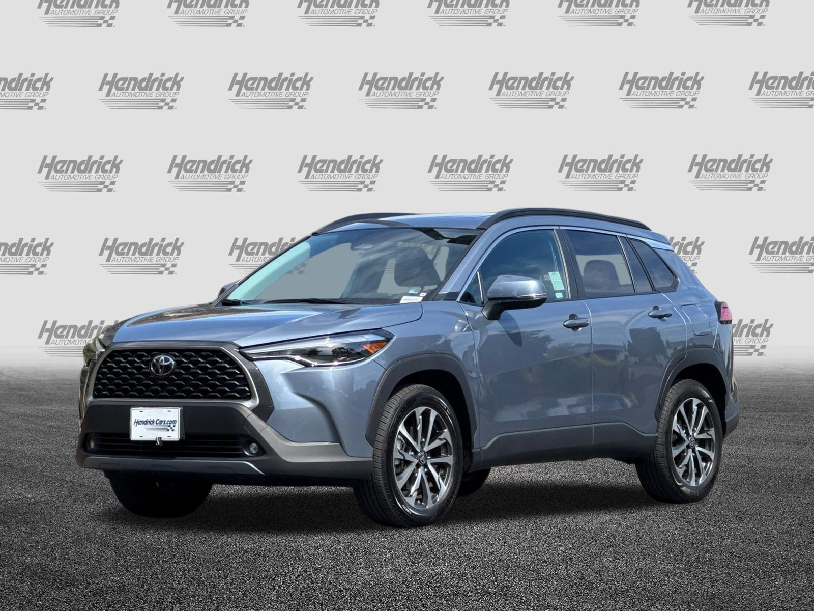 Used 2024 Toyota Corolla Cross XLE w/ Convenience Package AWD/4WD image 9