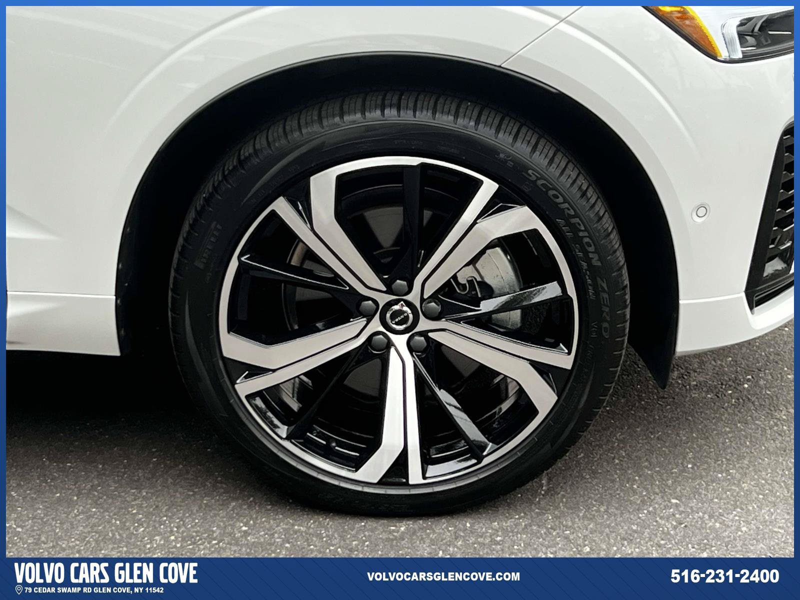 Used 2024 Volvo XC60 T8 Ultimate w/ Protection Package Premier AWD/4WD image 7