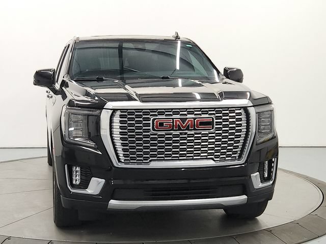 Used 2022 GMC Yukon XL Denali RWD image 2