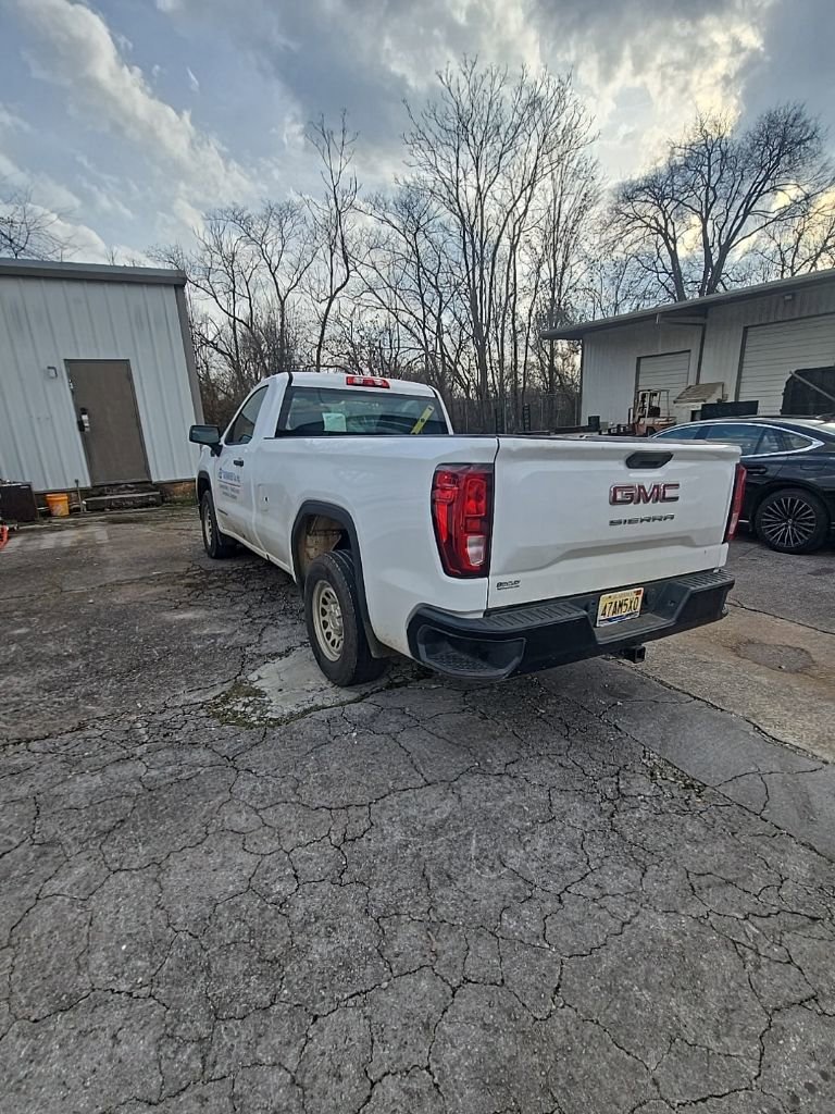 Used 2019 GMC Sierra 1500 2WD Regular Cab image 4