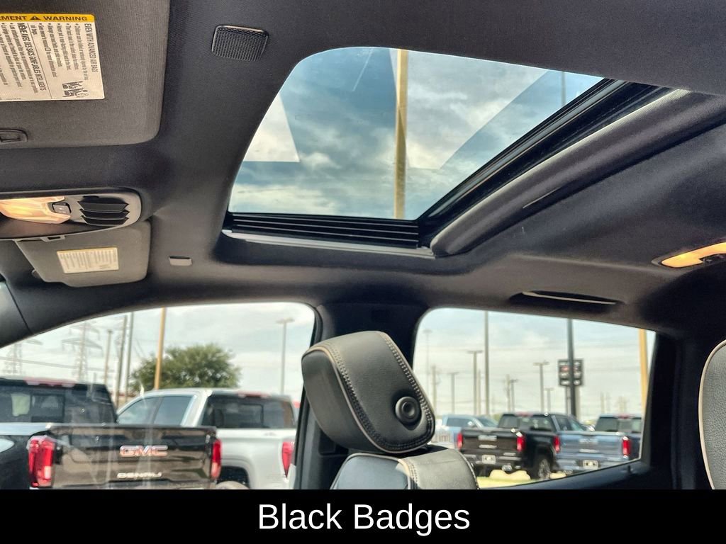 New 2026 GMC Canyon Denali w/ LPO, Denali Black Edition image 23