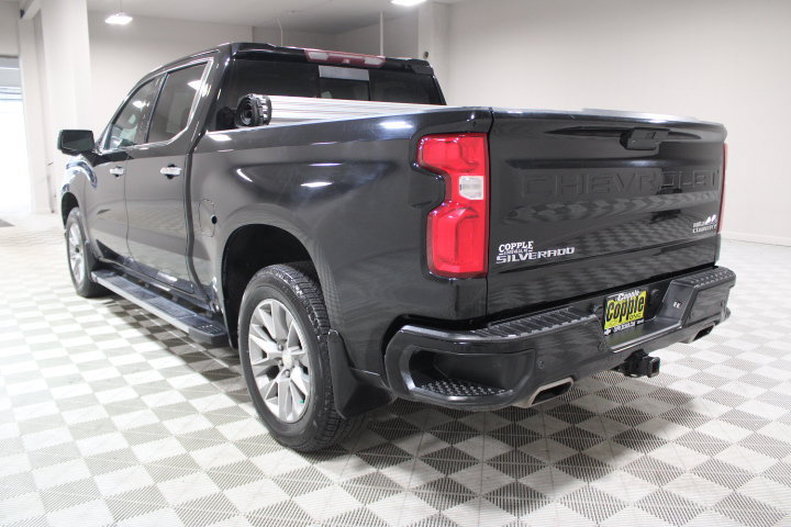 Used 2019 Chevrolet Silverado 1500 High Country w/ Technology Package AWD/4WD image 10